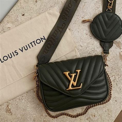 lv malaysia website.